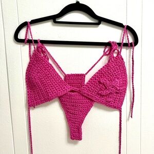 pink “starshine” bikini set
2 piece- includes bikini top and matching thong